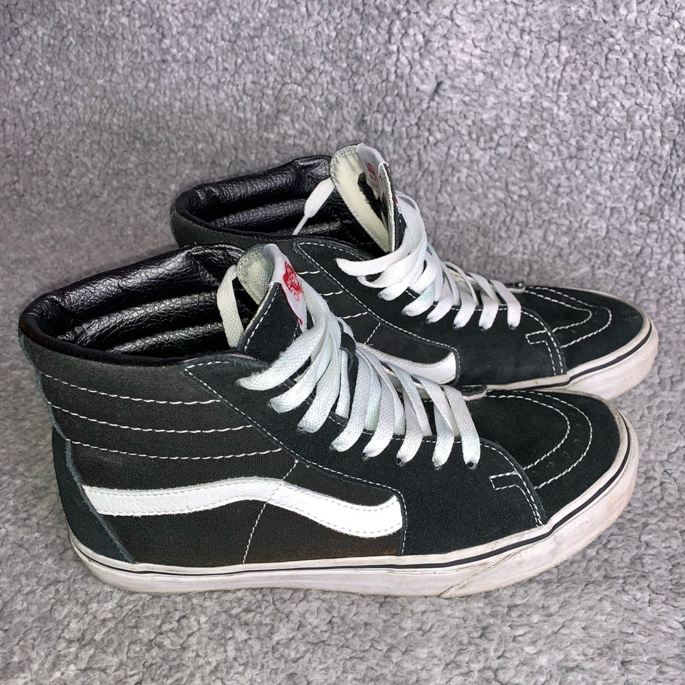 VANS Sk8-hi Black and White
